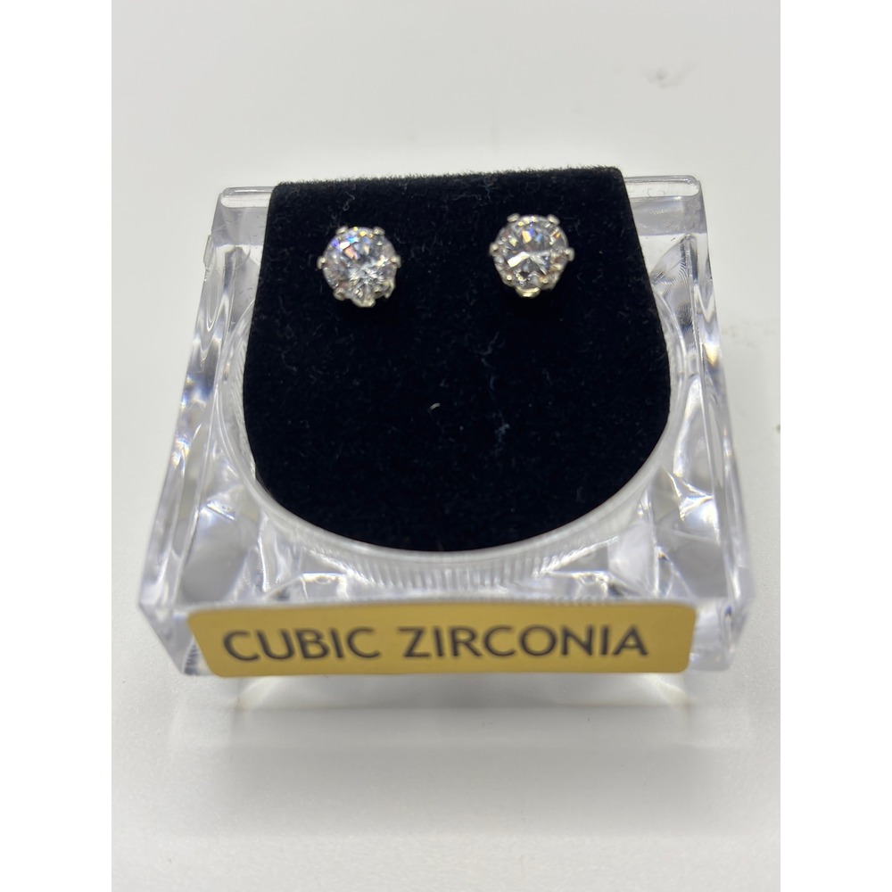 Cubic Zirconia Round Brilliant Stud Earrings Silver Tone Classic Clear Solitaire
